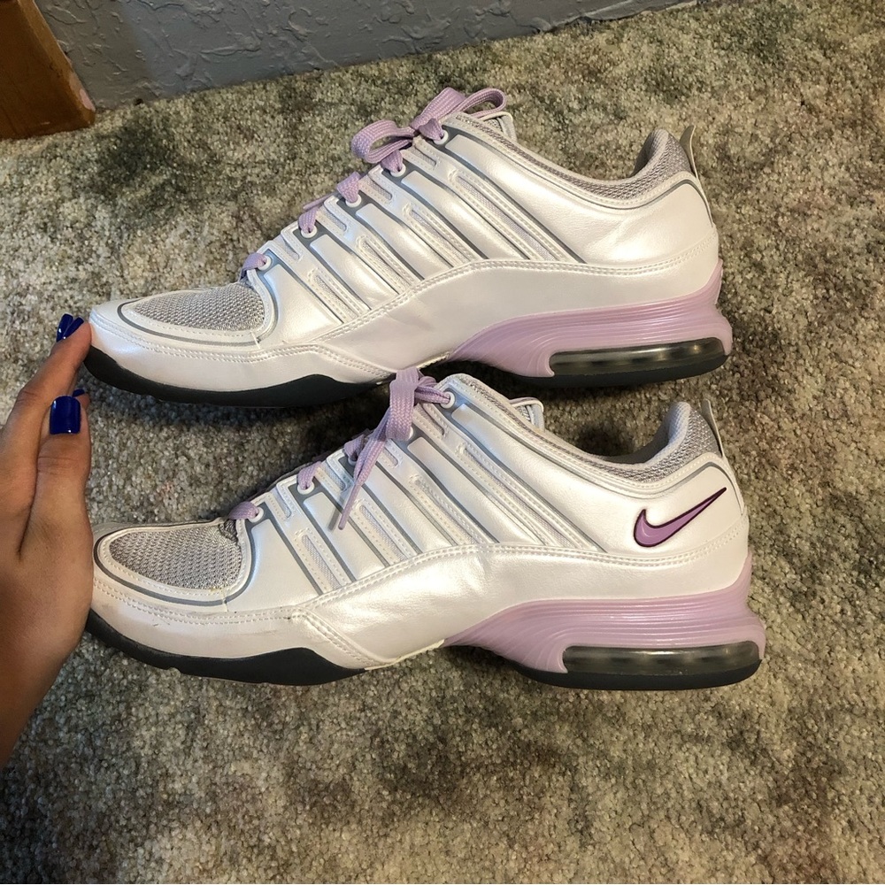 Vintage Nike Sneakers - Picture 3 of 7